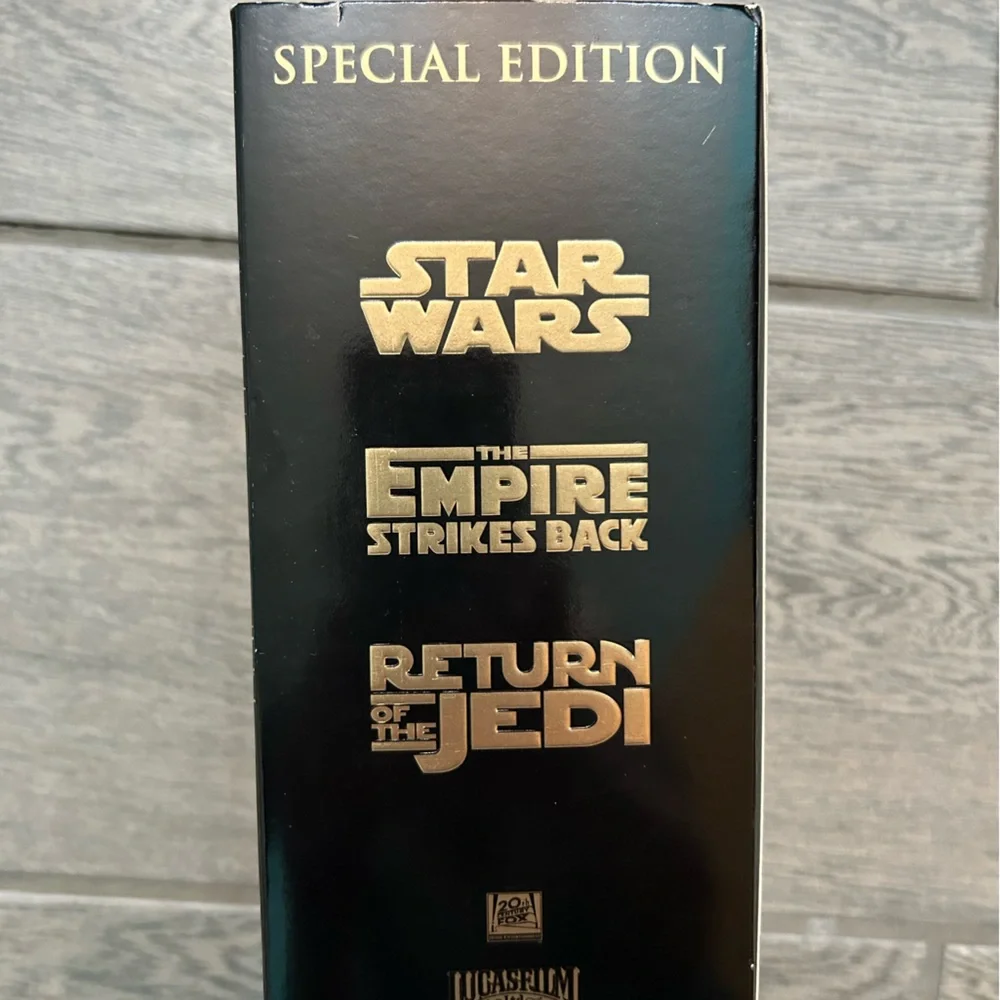 Star Wars Trilogy VHS set gold black collectors item boxed set 3 VHS set Jedi